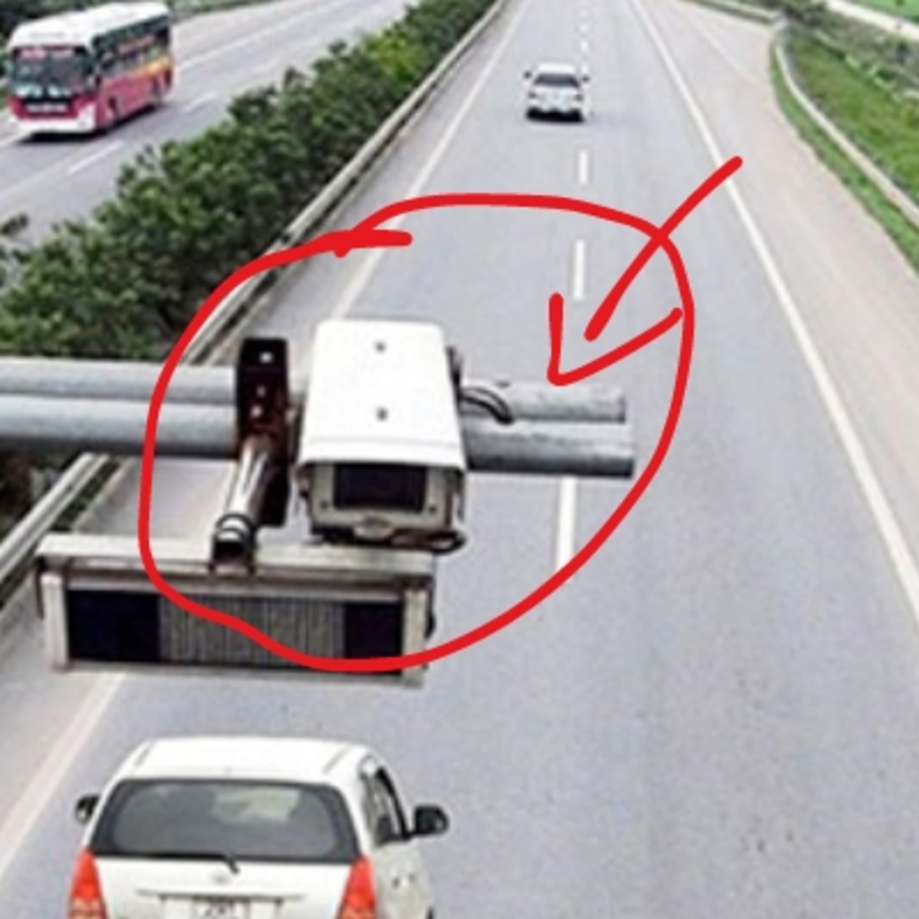 HD cách nhận biết camera phạt nguội chuẩn xác 2024